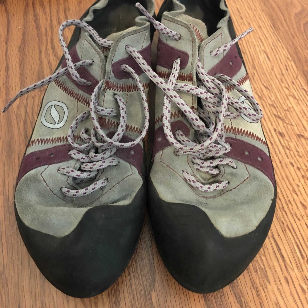 Scarpa women's rock climbing shoes